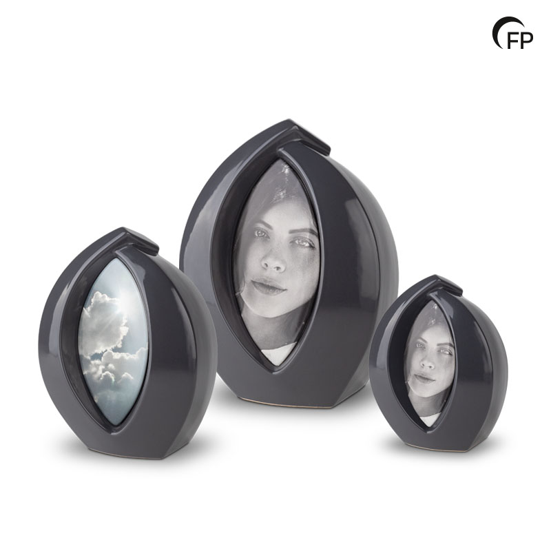 KU 113 Keramische urn Forever Framed
